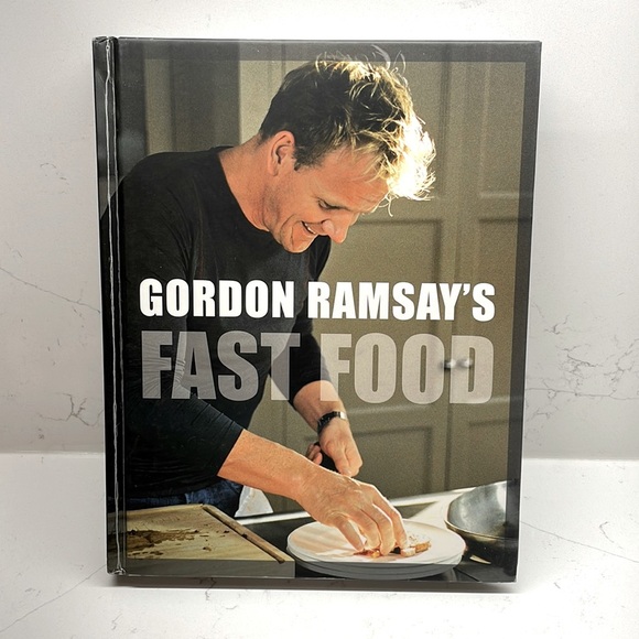 GORDON RAMSAY’S Fast Food Cookbook - Picture 1 of 7